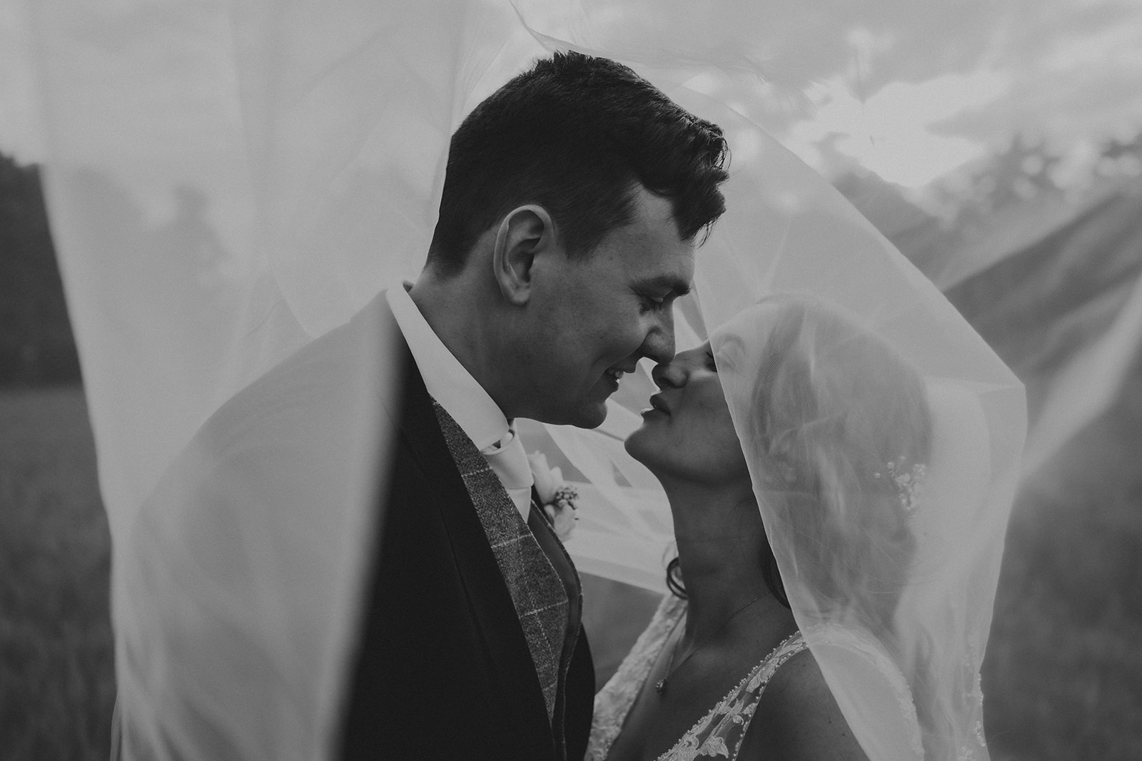 How do I find the best Gore Pit Wedding Photographer